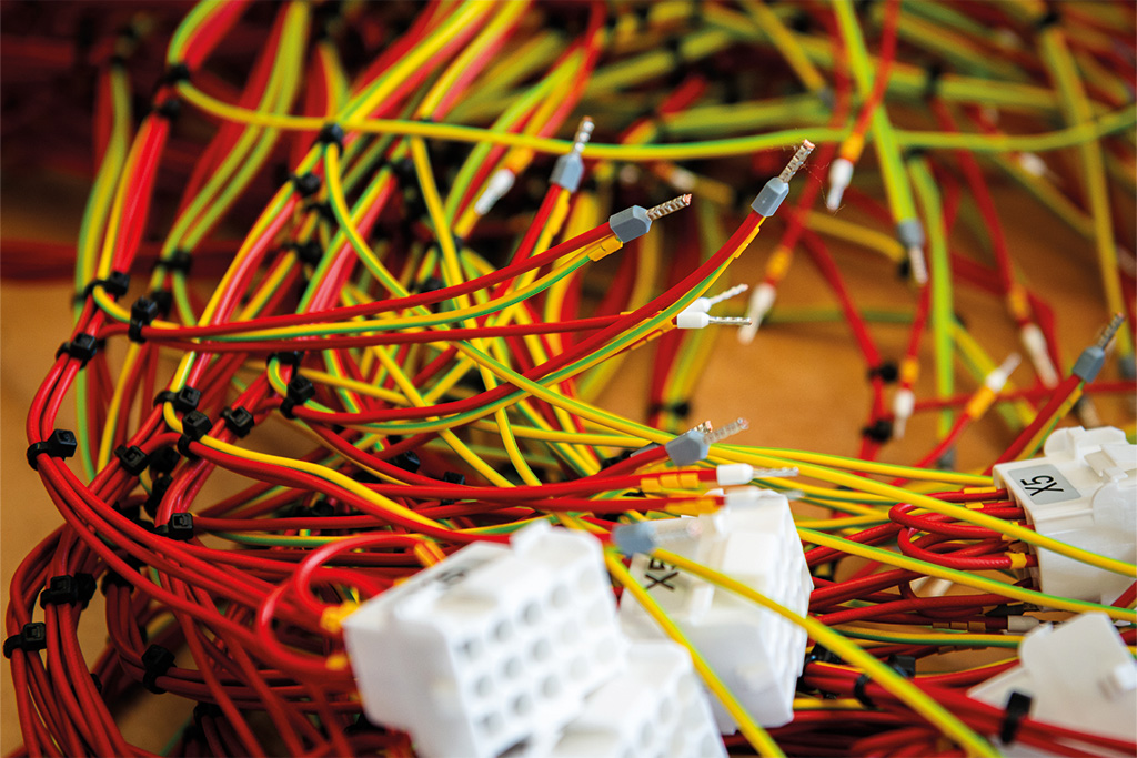 Kabelkonfektion bei Kirchner Connect